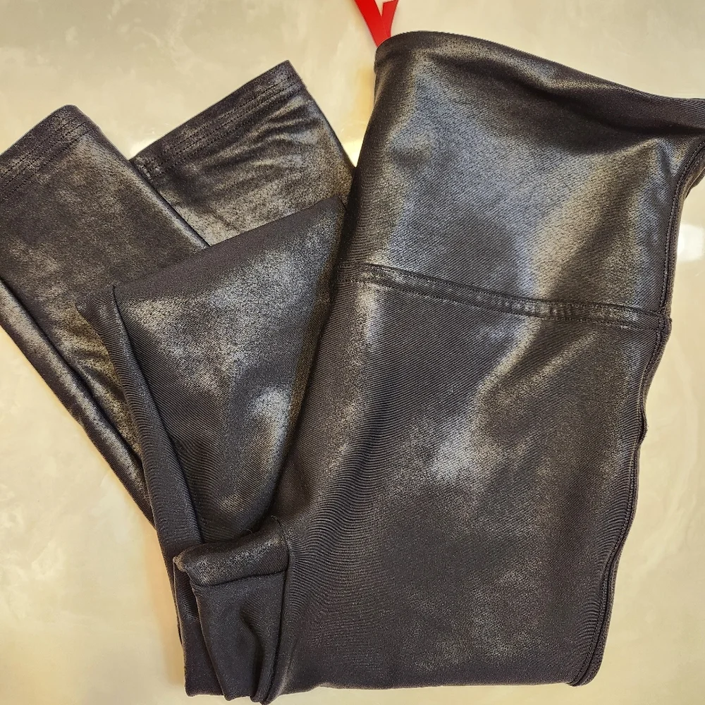 Spanx Faux Leather Leggings Size Small - Picture 6 of 16